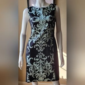 Connected Dress size 4